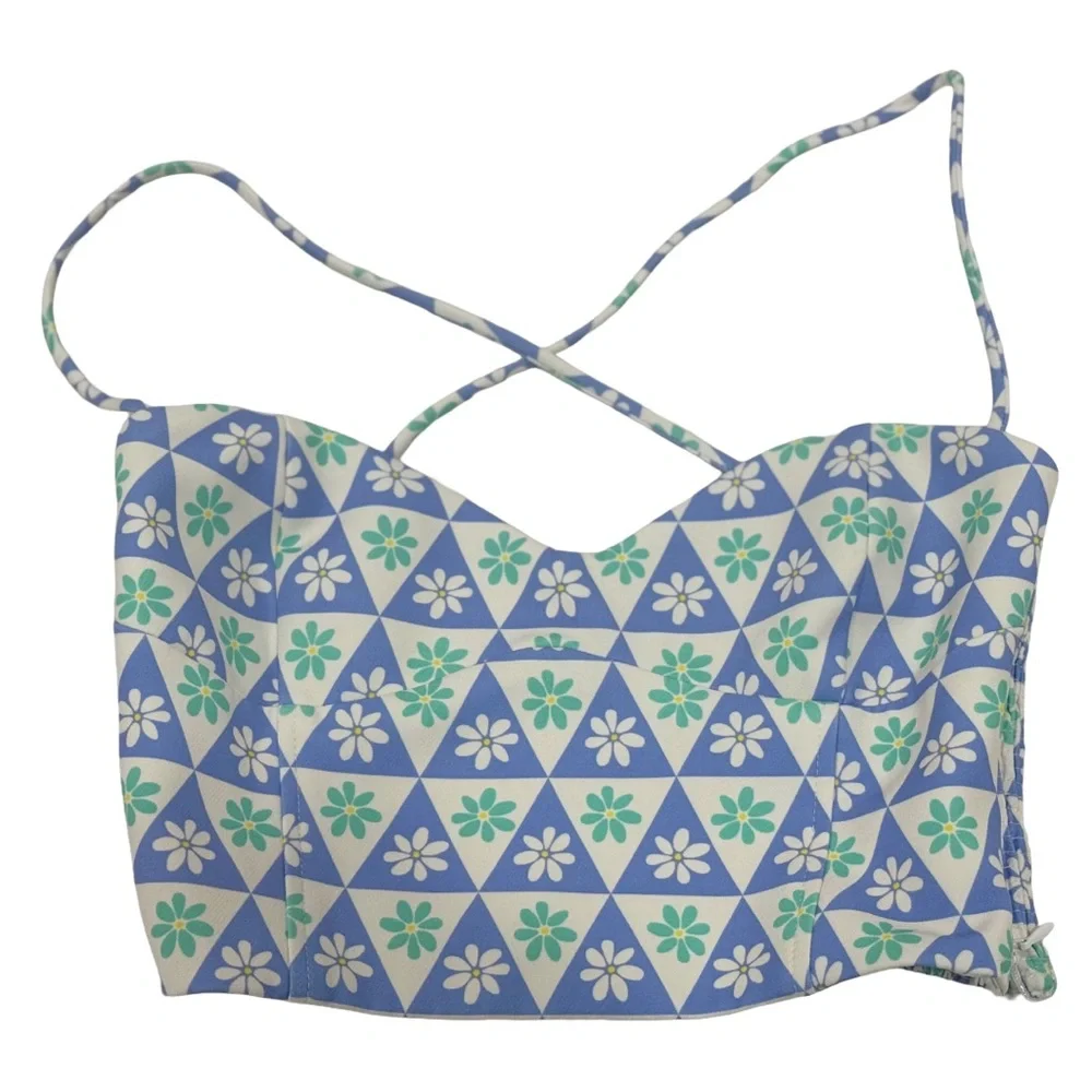 Zara details features